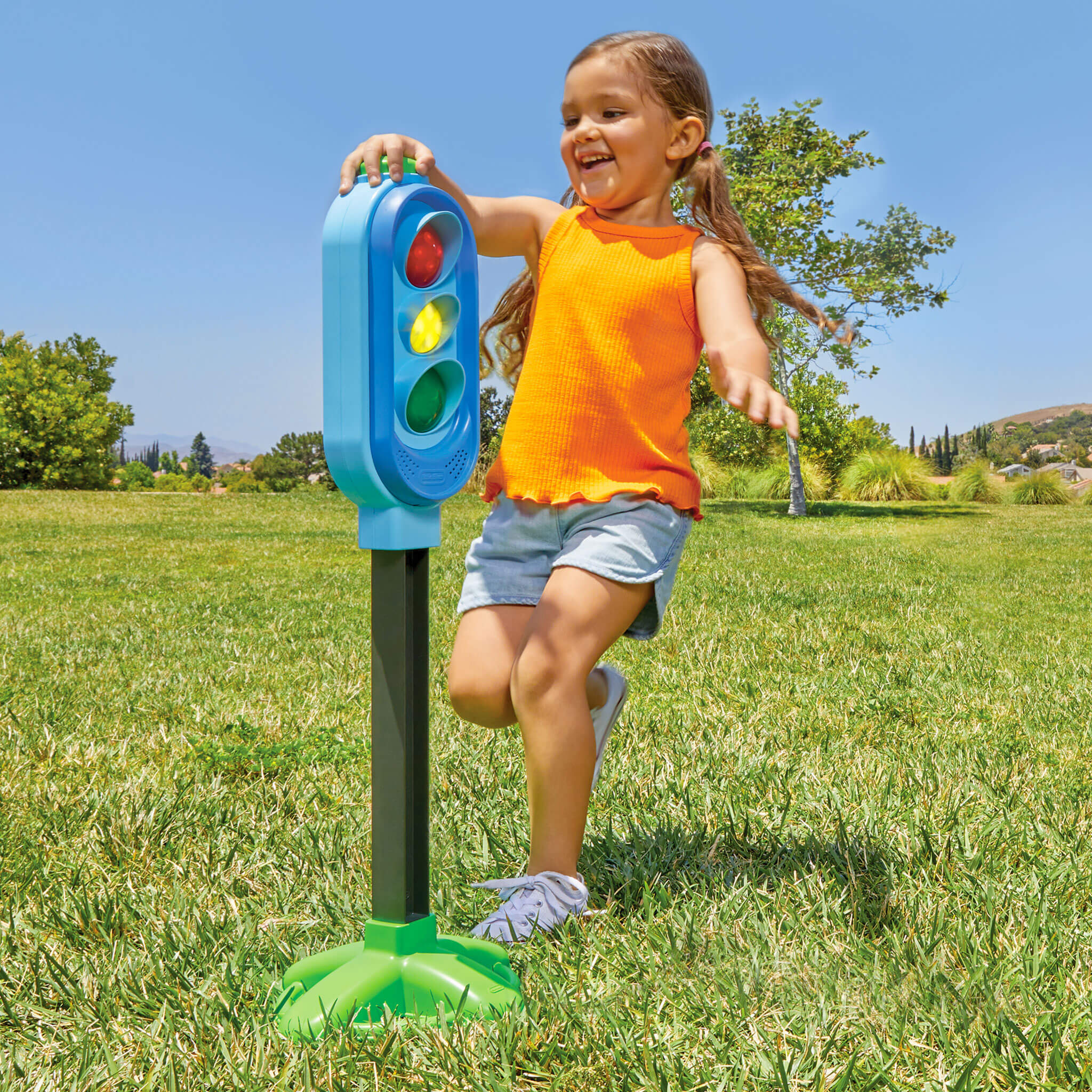 Little Tikes Red Light Green Light - Image 3
