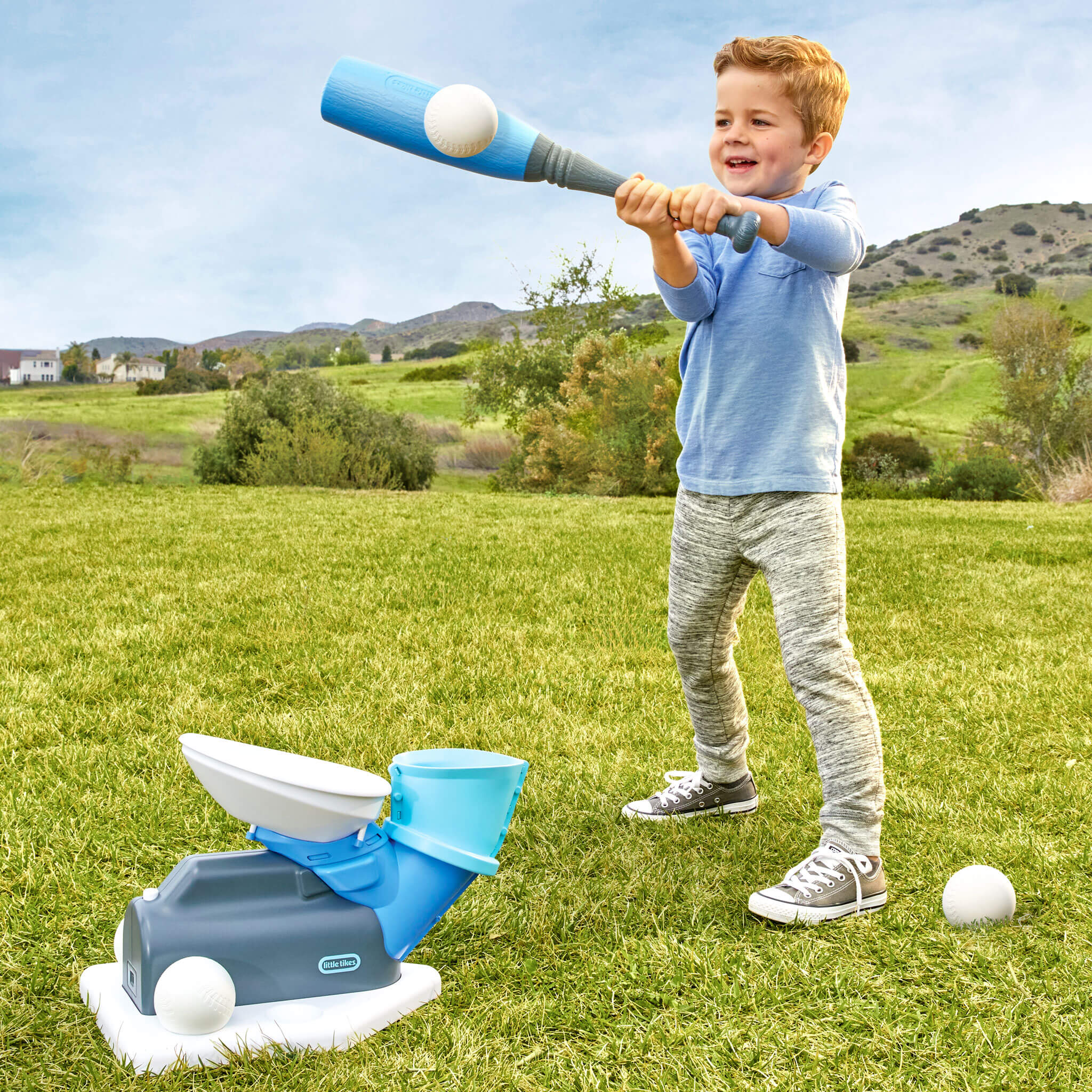 Little Tikes 2-in-1 Pop 'n Pitch Trainer - Image 2